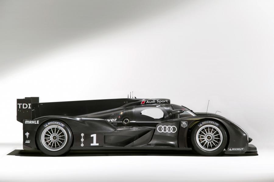  Audi R18 TDI 2011 года  (фото 3 из 77)